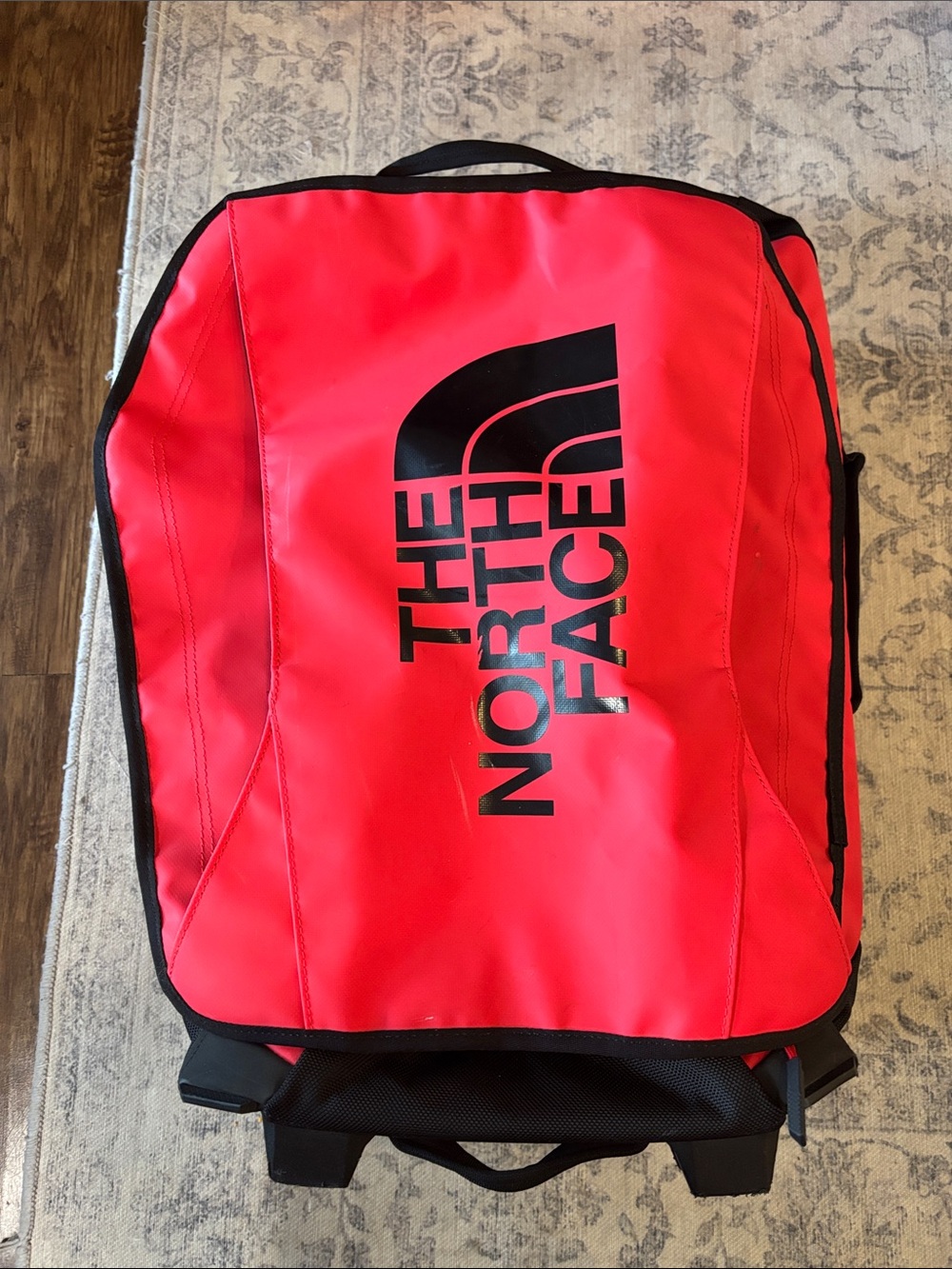 The North Face 22” Rolling Thunder Carry-On soft face luggage - OS- red/black